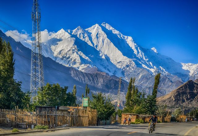 Rakaposhi Base Camp Trek (3500 Meters )