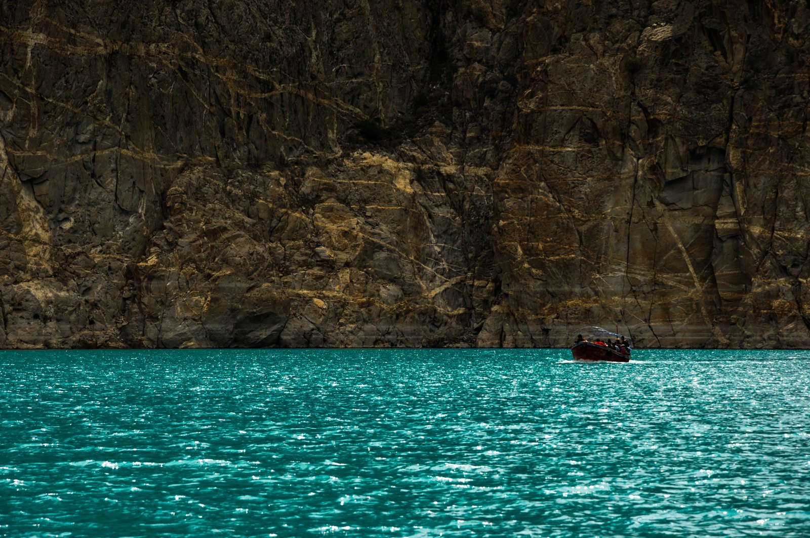 Deluxe Hunza Spring Tour